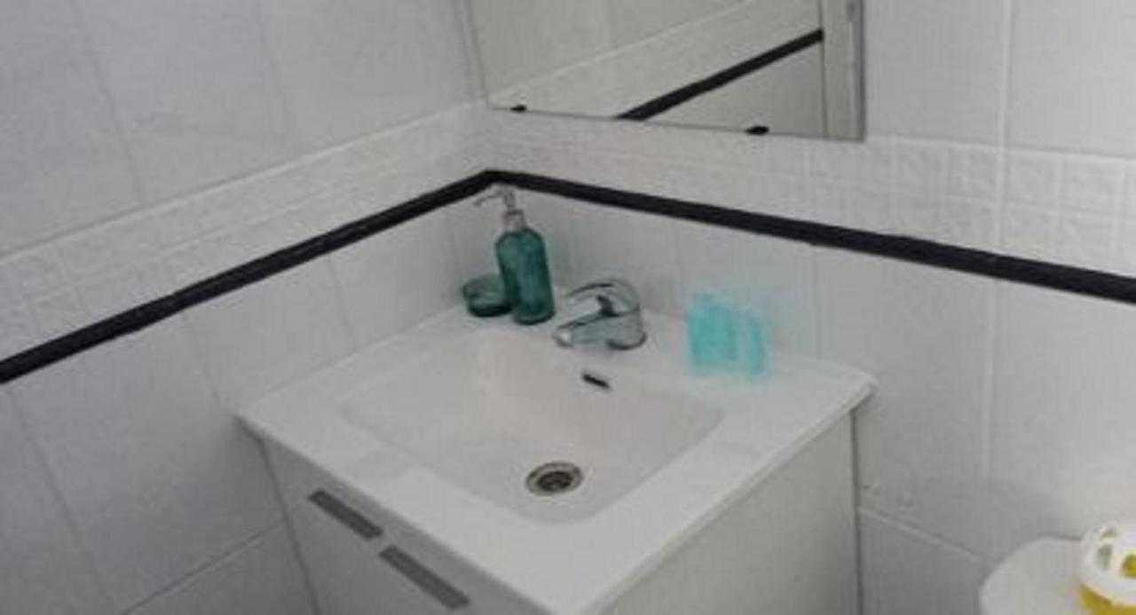 Holidays2Malaga 2 Bedroom Armengual De La Mota Close Shopping Center Luaran gambar