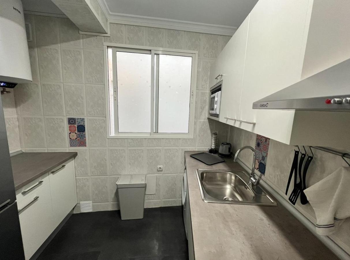 Holidays2Malaga 2 Bedroom Armengual De La Mota Close Shopping Center Luaran gambar