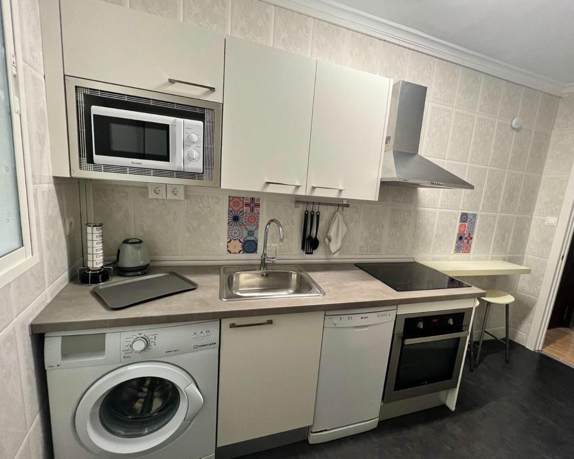 Holidays2Malaga 2 Bedroom Armengual De La Mota Close Shopping Center Luaran gambar