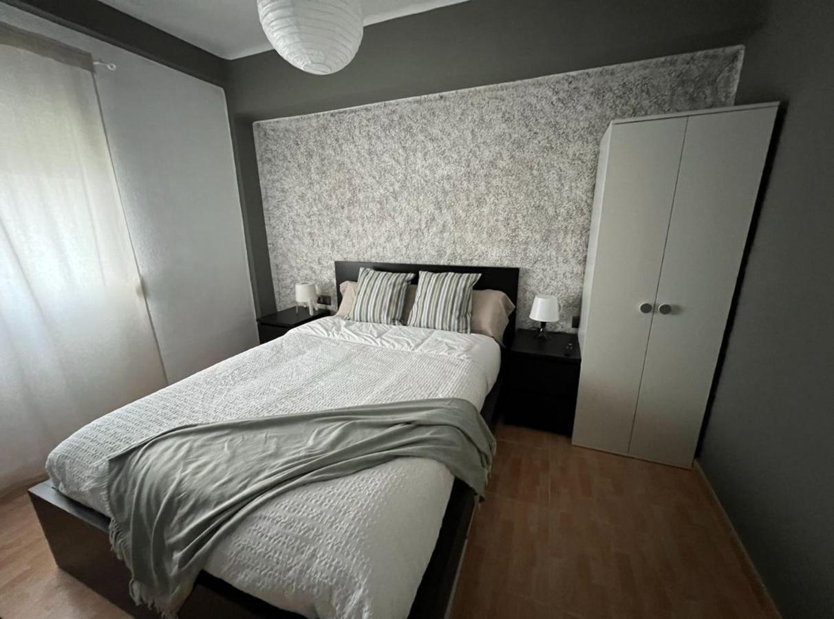Holidays2Malaga 2 Bedroom Armengual De La Mota Close Shopping Center Luaran gambar