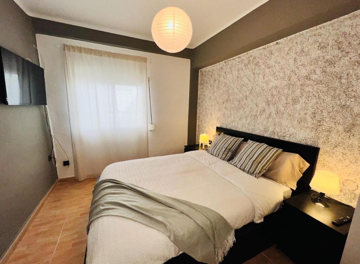 Holidays2Malaga 2 Bedroom Armengual De La Mota Close Shopping Center Luaran gambar