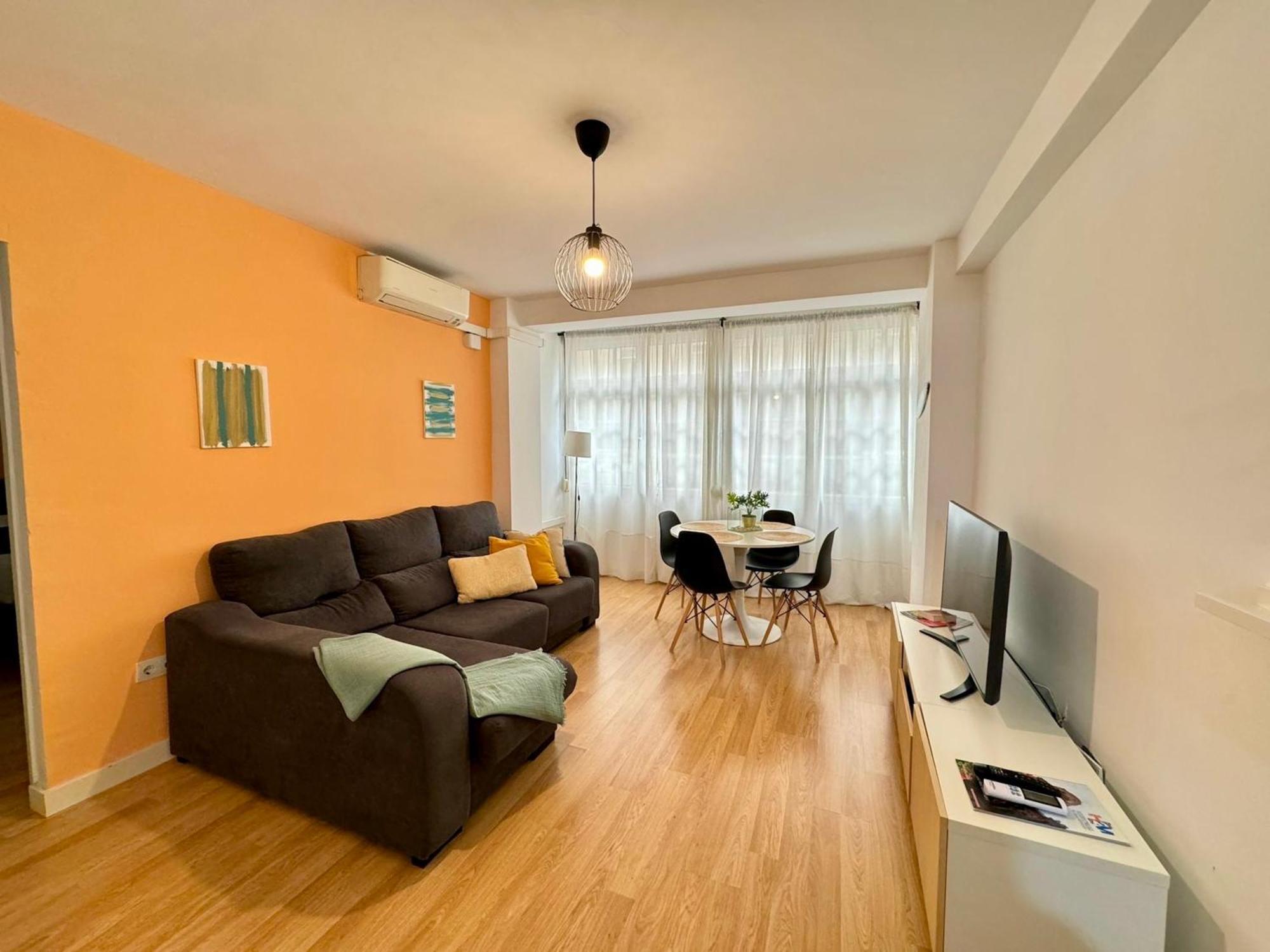 Holidays2Malaga 2 Bedroom Armengual De La Mota Close Shopping Center Luaran gambar